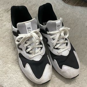 New Balance Chunky Sneakers